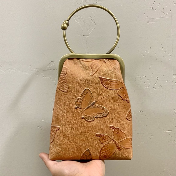 Laurie's Collection Handbags - Handmade Genuine Leather Butterfly Embossed Kisslock Clutch/Wristlet/Crossbody